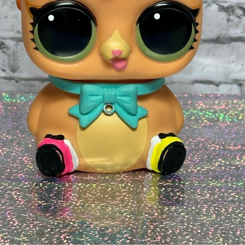 L.O.L. Surprise! LOL NEON KITTY Biggie Pet Coin Bank with Collar 7 Inches